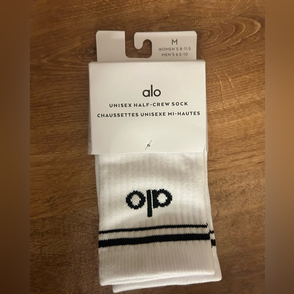 NWT ALO UNISEX HALF-CREW SOCK - Picture 2 of 2